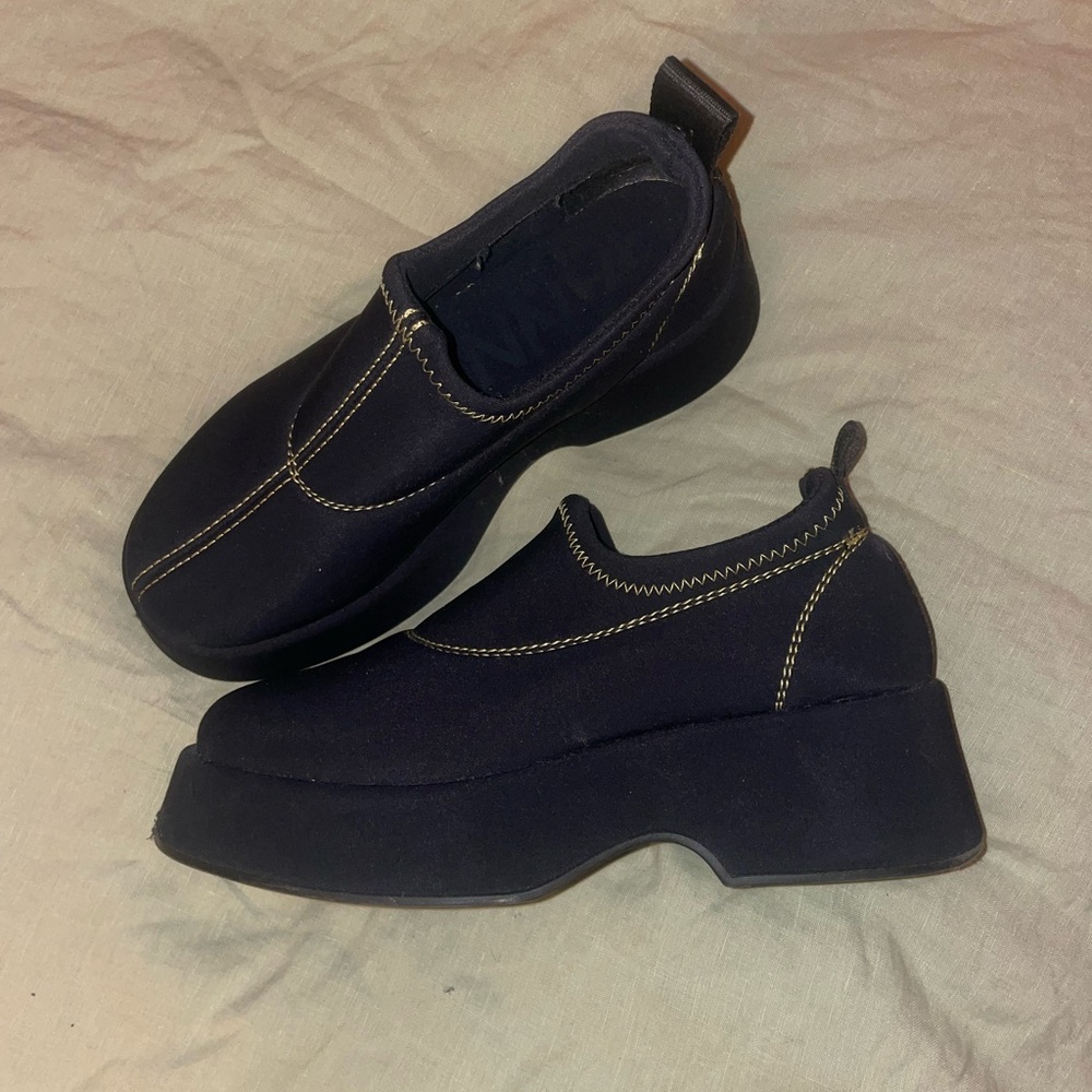 Ganni
Ganni Retro Flatform Loafers